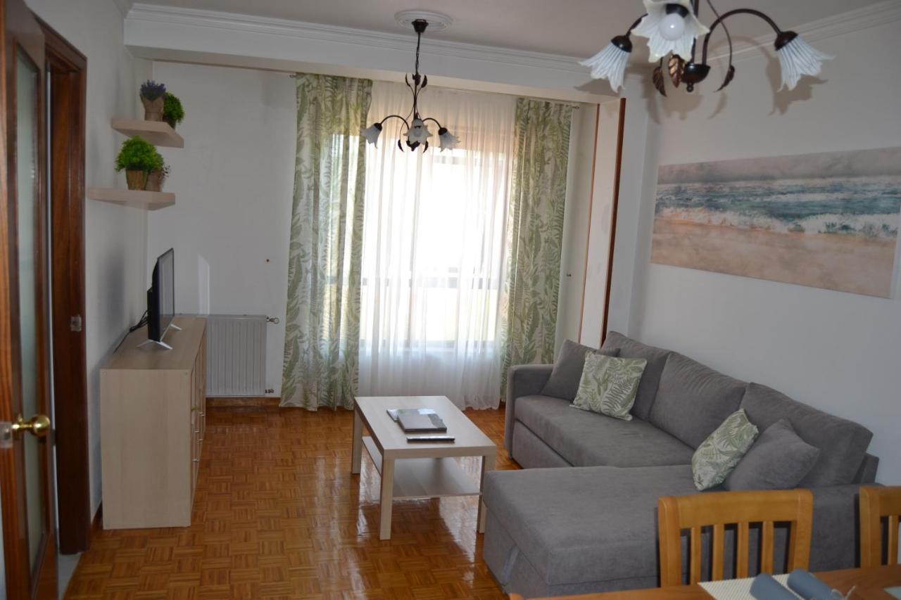 Inmoinsuas Train Station Apartment Sarria Luaran gambar