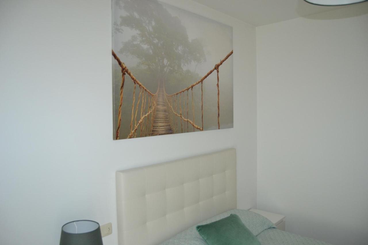 Inmoinsuas Train Station Apartment Sarria Luaran gambar