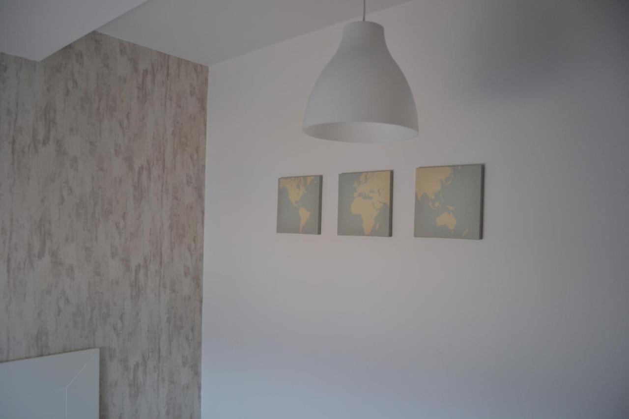 Inmoinsuas Train Station Apartment Sarria Luaran gambar